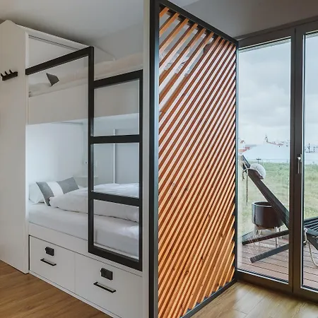 Hostel The Salty Surf & Yoga Ferrel (Leiria)