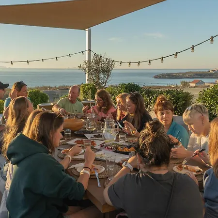 The Salty Surf & Yoga Ferrel (Leiria)